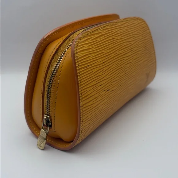 Louis Vuitton Epi Yellow Clutch pouch - Picture 2 of 8
